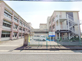 鵜沼第二小学校